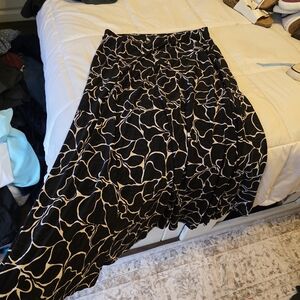 JM Collection Black and Cream Patterned Maxi Skirt